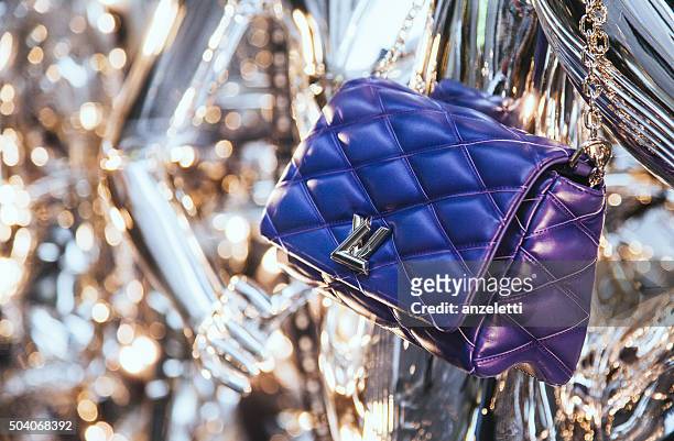 Álbum de graduación nivel Erradicar 168.755 fotos e imágenes de Louis Vuitton Marca De Diseñador - Getty Images