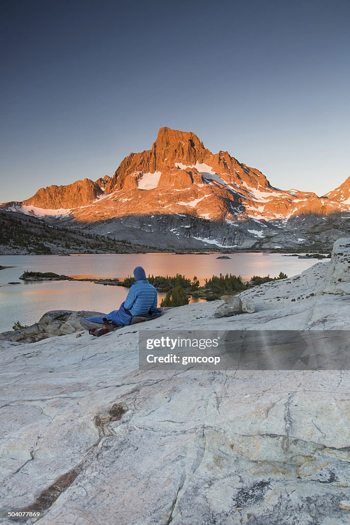 Vertikale Banner Peak bei Sonnenaufgang