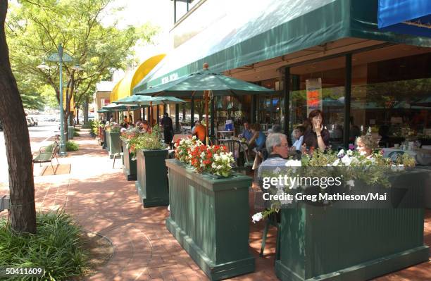 Cafe area which missing Washington intern Chandra Levy reportedly frequented.