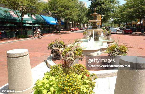 Cafe area which missing Washington intern Chandra Levy reportedly frequented.