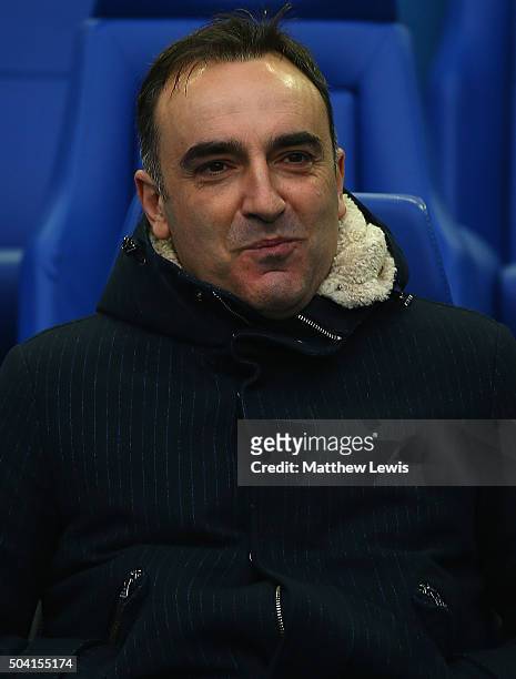 Carlos Carvalhal, manager of Sheffield Wrednesday looks on during The Emirates FA Cup Third Round match betwen Sheffield Wednesday and Fulham at...