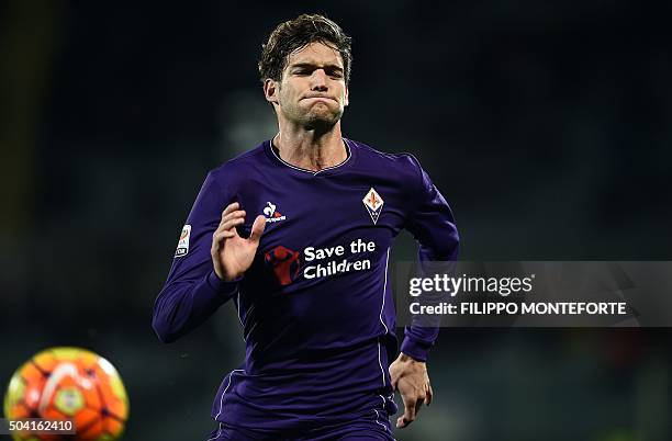 Fiorentina's defender from Spain Marcos Alonso Mendoza chases the ball during the Italian Serie A football match Fiorentina vs Lazio at the Artemio...