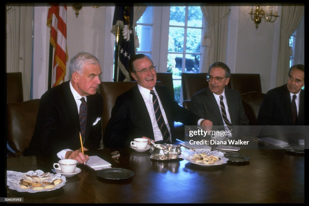 Thomas S. Foley;George H. W. Bush;George J. Mitchell;Robert J. Dole
