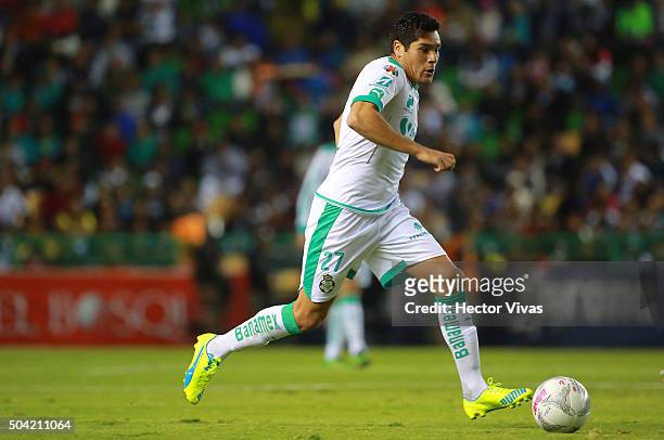 Javier Orozco of Santos Laguna drives the ball during the 1st round match between Leon and Santos Laguna as part of the Clausura 2016 Liga MX at Leon...