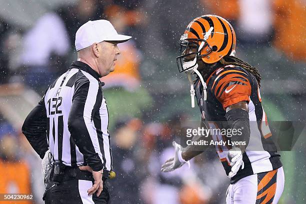 Adam Jones of the Cincinnati Bengals argues a call with referee John Parry in the fourth quarter against the Pittsburgh Steelers during the AFC Wild...