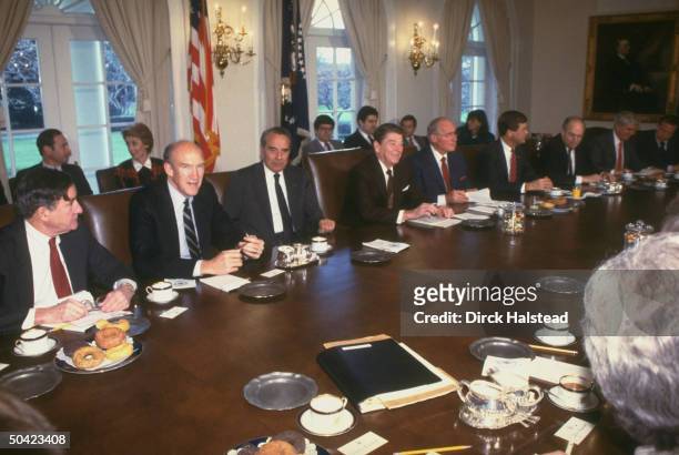Pres. Reagan mtg. W. GOP congressional ldrship Chafee, Simpson, Dole, Michel, Lott, Cheney & Lewis, at WH.