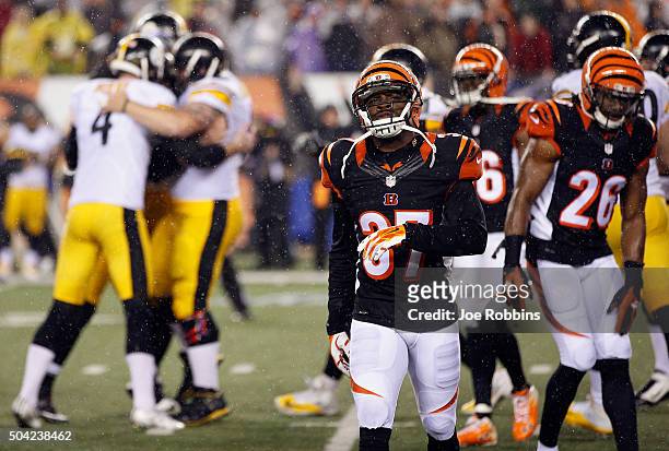 Chris Lewis-Harris of the Cincinnati Bengals reacts after Chris Boswell of the Pittsburgh Steelers made a 35-yard field goal to give the Pittsburgh...