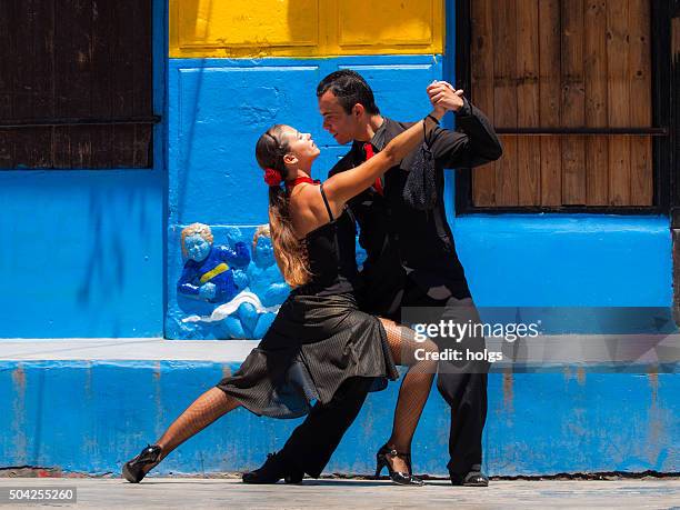 street performers in buenos aires, argentina - ballroom dance stock pictures, royalty-free photos & images