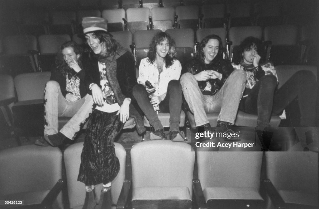 Johnny Colt;Chris Robinson;Rich Robinson;Steve Gorman;Jeff Cease
