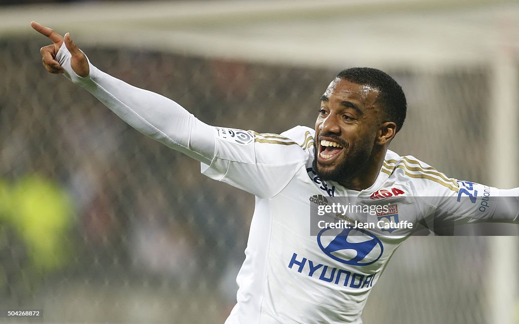 Olympique Lyonnais v Troyes ESTAC - Ligue 1