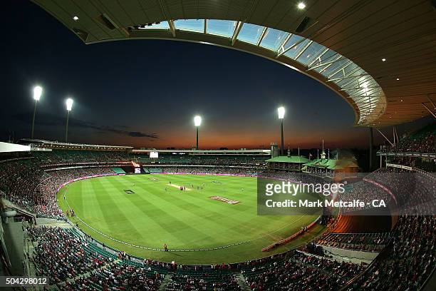 General view during the Big Bash League match between the Sydney Sixers and the Brisbane Heat at Sydney Cricket Ground on January 10, 2016 in Sydney,...
