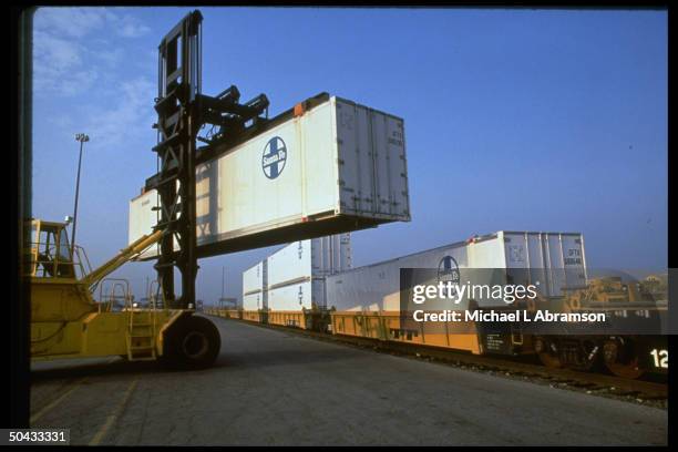 Train Auto Container Loader Railcar Loading Photos and Premium High Res Pictures - Getty Images