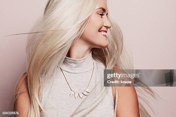 beautiful woman with long pretty hair - hair healthy stockfoto's en -beelden