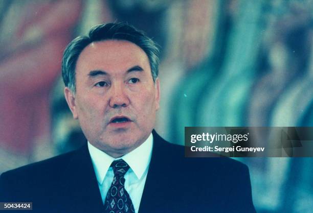 Kazakh Pres. Nursultan Nazarbayev speaking during Kremlin mtg. W. Russian Pres. Yeltsin.