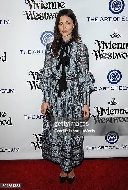 Actress Phoebe Tonkin attends Art of Elysium's 9th annual Heaven Gala at 3LABS on January 9, 2016 in Culver City, California.