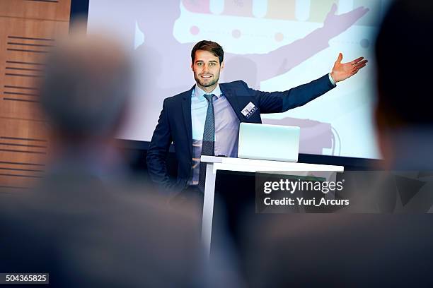 getting his message across successfully - draft and trade press conferences stock pictures, royalty-free photos & images