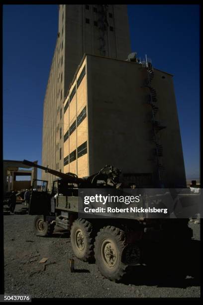 Talib anti-aircraft gun prob. Captured fr. Rival mujahedin fighters by Taliban, newcomer Islamic force fast winning factional war.