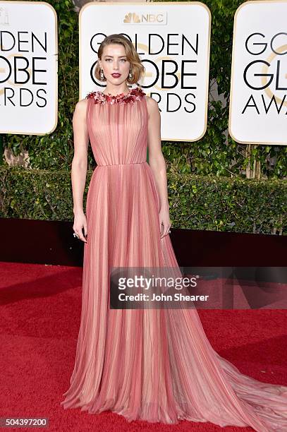 Actress Amber Heard attends the 73rd Annual Golden Globe Awards held at the Beverly Hilton Hotel on January 10, 2016 in Beverly Hills, California.