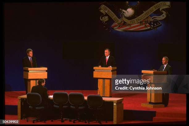 Dem. Cand. AR Gov. Bill Clinton, incumbent Pres. Bush & Independent challenger TX magnate Ross Perot in 3rd debate at MI State Univ.