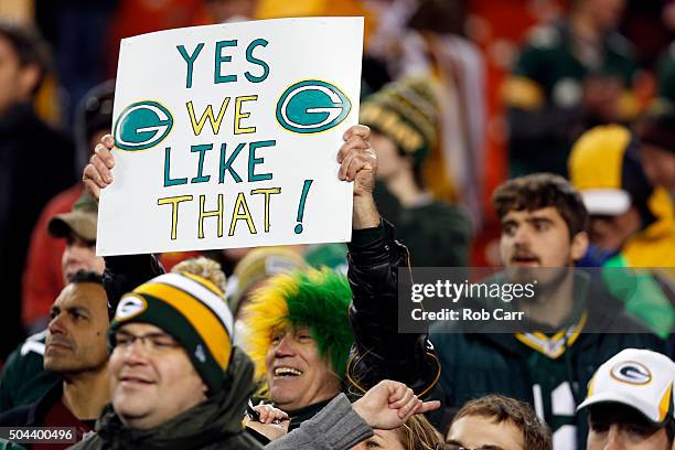 Packer Fan Signs 510 Green Bay Packers Fan Sign Stock Photos, High-Res Pictures, and ...