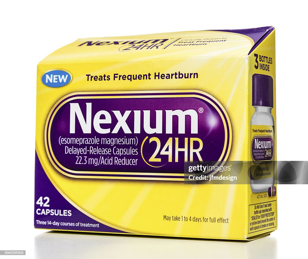 Nexium 24HR 42 capsules box