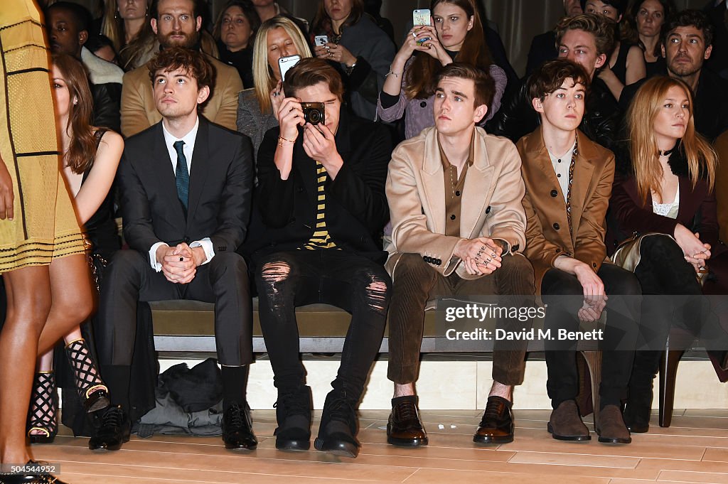 Burberry Menswear AW16 - Front Row & Runway