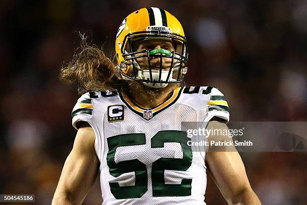 Inside linebacker Clay Matthews of the Green Bay Packers in action against the Washington Redskins at FedExField on January 10, 2016 in Landover,...