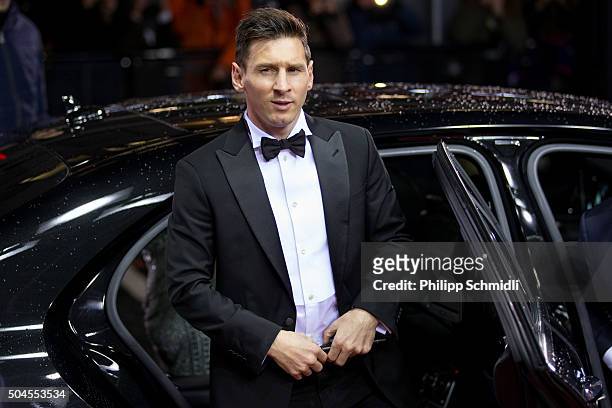 Ballon d'Or nominee Lionel Messi of Argentina and FC Barcelona arrives for the FIFA Ballon d'Or Gala 2015 at the Kongresshaus on January 11, 2016 in...