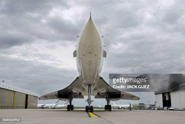 Vue réalisée le 12 mai 2003 à l'aéroport de Roissy Charles de Gaulle, d'un avion supersonique franco-britannique Concorde. Le dernier vol commercial...