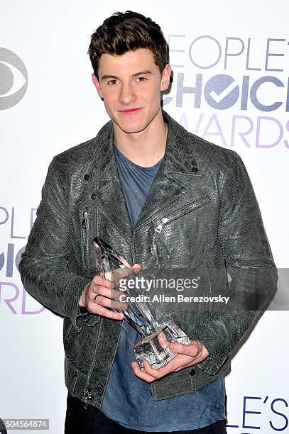 Recording artist Shawn Mendes poses for photos in the press room during the People's Choice Awards 2016 at Microsoft Theater on January 6, 2016 in...