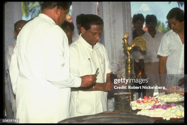Manhiru Ranasinghe 17 P Ranasinghe Stock Photos, High-Res Pictures, and Images - Getty Images