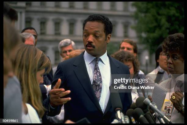 Rev. Jesse Jackson, , w. Press, outside WH, after mtg. W. Chief of Staff Sununu on drugs & poverty.