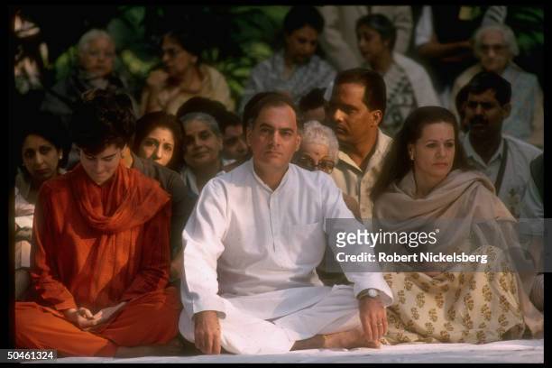 Rajiv Gandhi, , w. Wife Sonia, , & daughter Priyanka, commemorating anniv. Of his mother Indira's 1984 assassination.