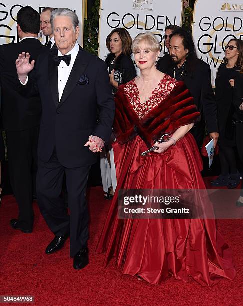 Brian Wilson and Melinda Ledbetter arrives at the 73rd Annual Golden Globe Awards at The Beverly Hilton Hotel on January 10, 2016 in Beverly Hills,...