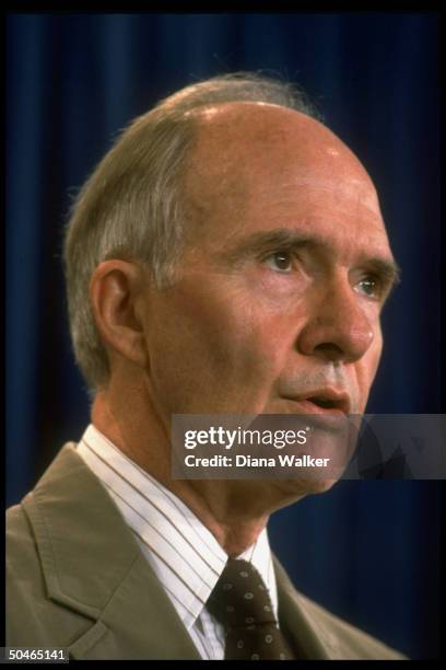 Adviser Brent Scowcroft holding WH press briefing.