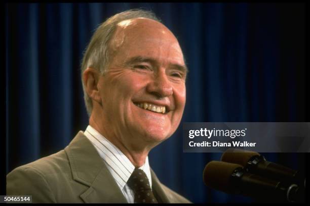 Adviser Brent Scowcroft holding WH press briefing.