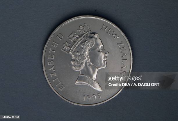 Cents coin 1993, obverse depicting Elizabeth II . New Zealand, 20th century.