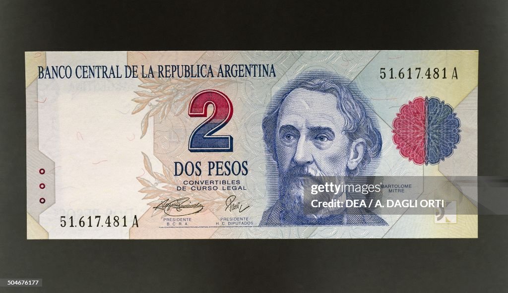 2 pesos banknote...