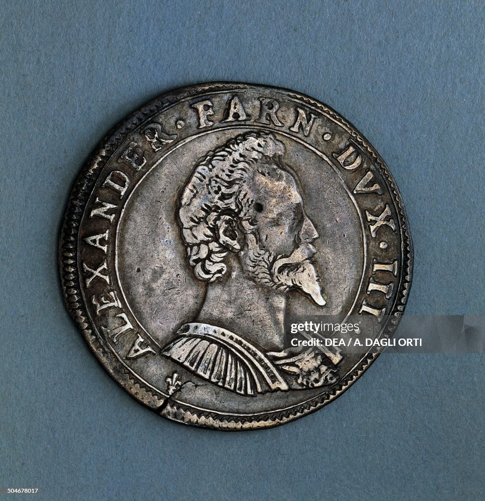 Silver half scudo of Alessandro Farnese...