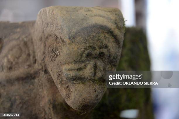 An archaeological piece found in the Kaha Kamasa archaeological site, on display at El Aguacate air base, department of Olancho, al northeast of...