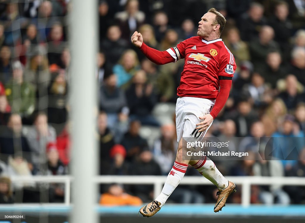 Newcastle United v Manchester United - Premier League