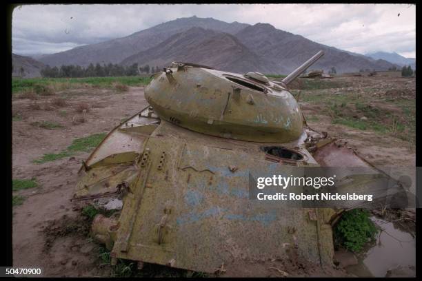 Old Afghan tank fr. King Zahir Shah period, in Salafiya mujahedin rebel-controlled Kunar province.