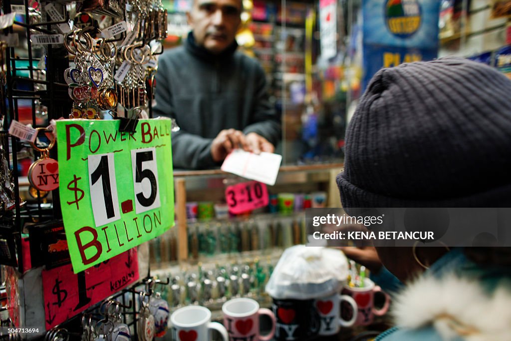 US-LOTTERY-POWERBALL-LIFESTYLE