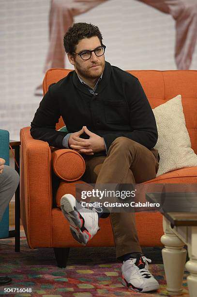 Actor Adam Pally visit 'Despierta America' morning show at Univision Headquarters on the set of Univisions Despierta America to promote "Dirty...