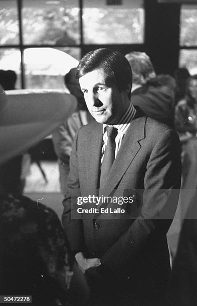 News correspondent Chris Wallace talking w. Undent. Woman at Democratic Convention party.