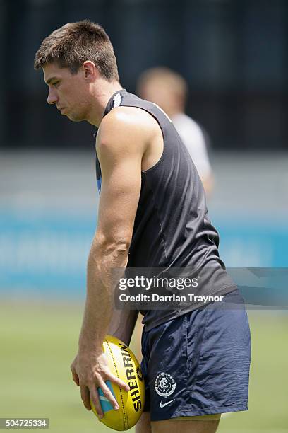 Matthew Kreuzer takes part in drills during a Carlton Blues AFL pre-season training session at Ikon Park on January 13, 2016 in Melbourne, Australia.