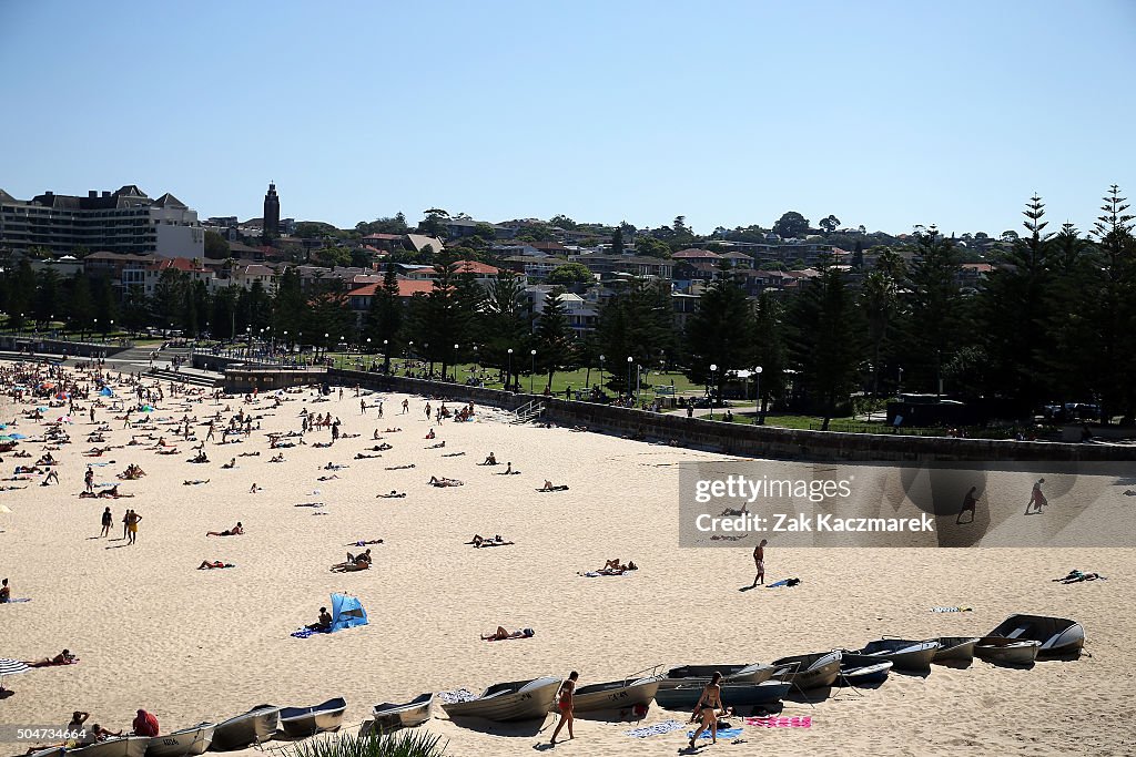 Temperatures Keep Rising As Sydney Heatwave Conditions Continue