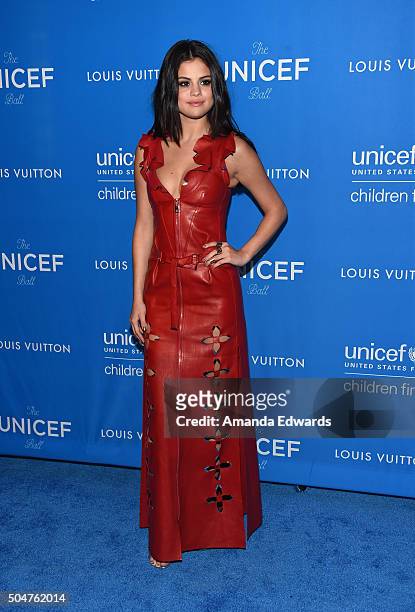 Actress and singer Selena Gomez arrives at the 6th Biennial UNICEF Ball at the Beverly Wilshire Four Seasons Hotel on January 12, 2016 in Beverly...
