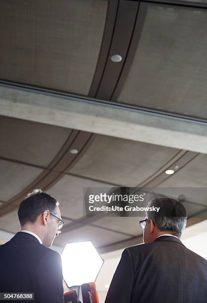 German Interior Minister Thomas de Maiziere and German Justice Minister Heiko Maason giving a statement to the press on January 12, 2016 in Berlin,...
