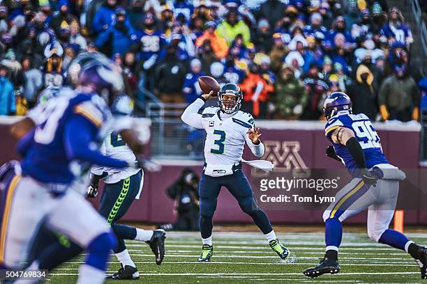 Playoffs: Seattle Seahawks QB Russell Wilson in action, pass vs Minnesota Vikings at US Bank Stadium. Minneapolis, MN 1/10/2016 CREDIT: Tom Lynn